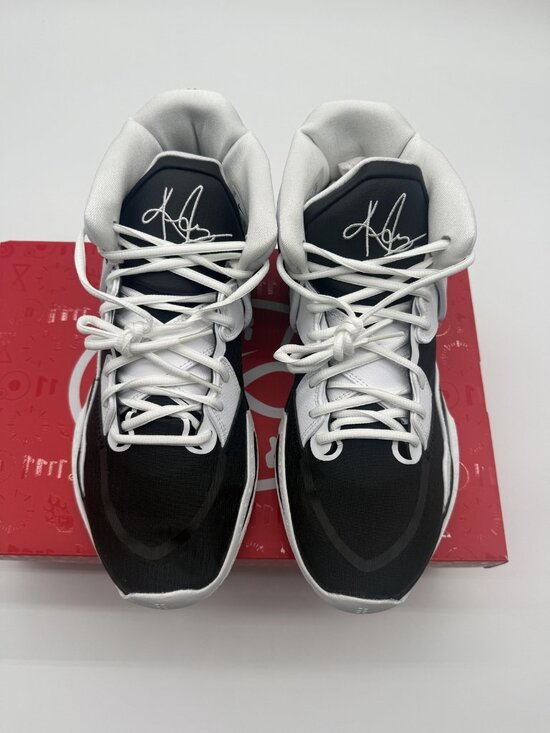 New Nike Kyrie Infinity TB Shoes Mens Size 12 Black White Basketball DO9616 002 main image 6